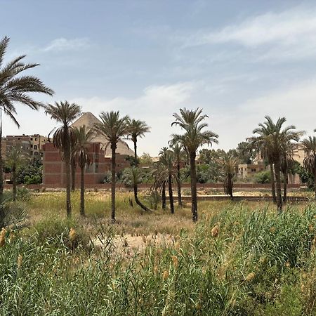 Master Pyramids Hotel Al Kawm al Akhdar エクステリア 写真