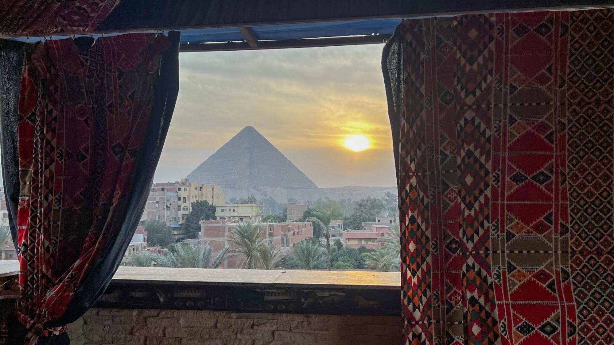 Master Pyramids Hotel Al Kawm al Akhdar エクステリア 写真