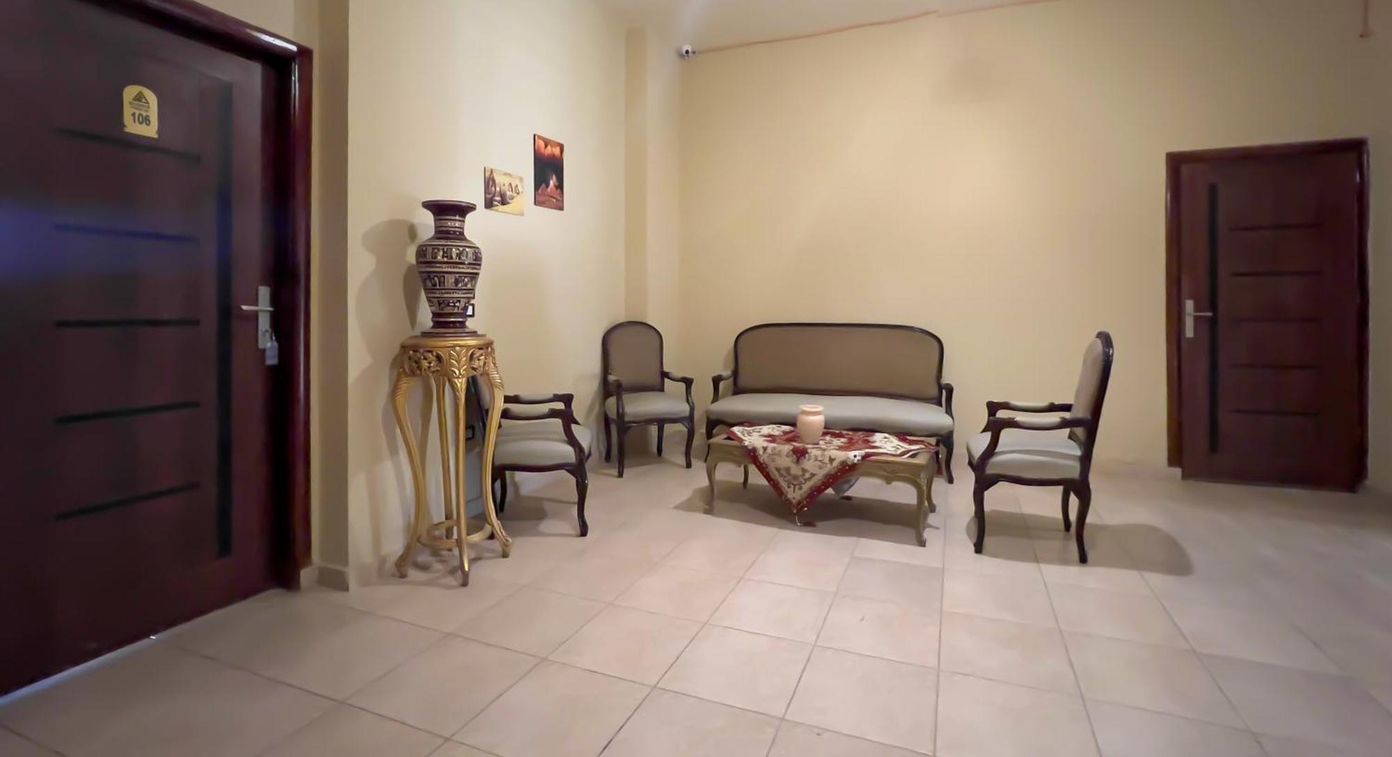 Master Pyramids Hotel Al Kawm al Akhdar エクステリア 写真