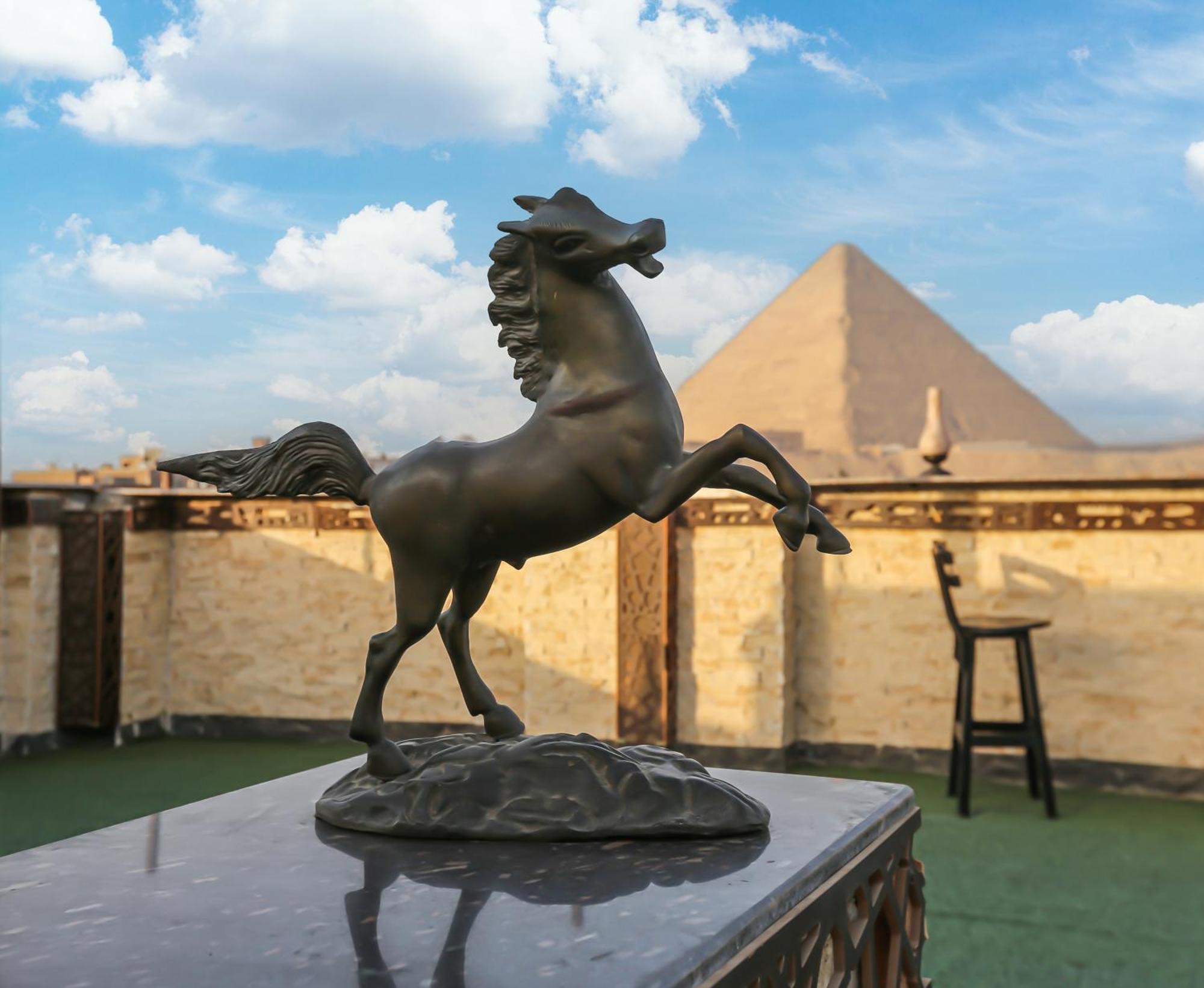 Master Pyramids Hotel Al Kawm al Akhdar エクステリア 写真