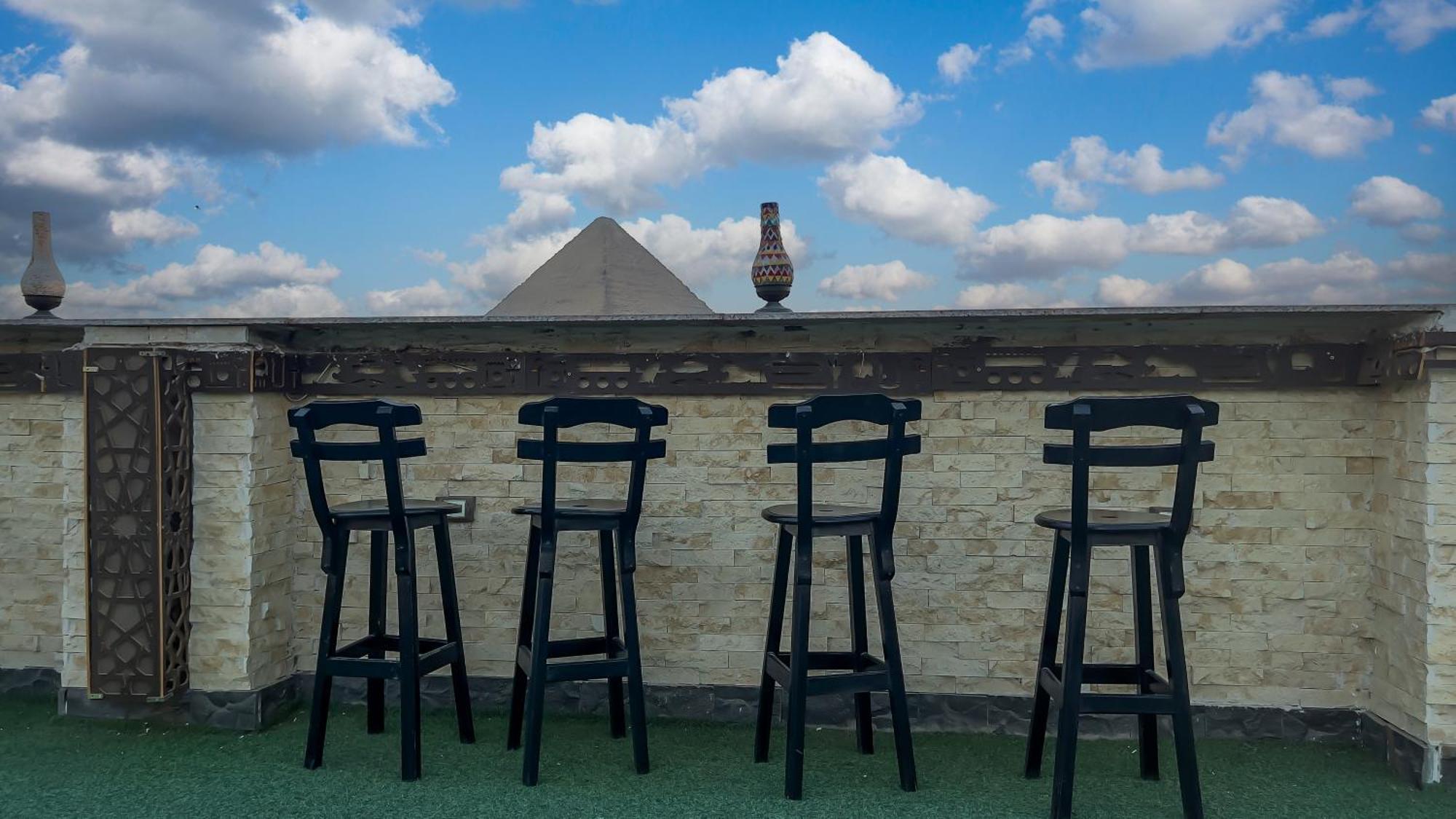 Master Pyramids Hotel Al Kawm al Akhdar エクステリア 写真