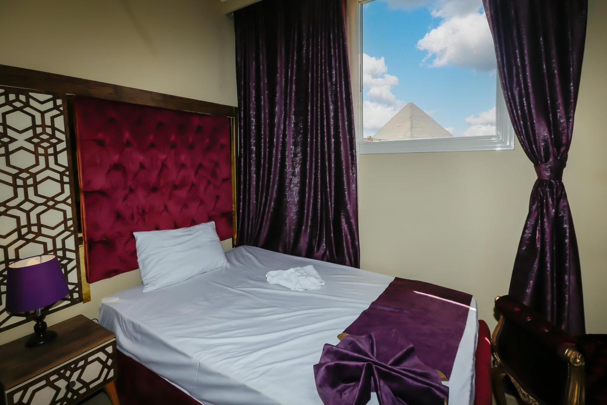 Master Pyramids Hotel Al Kawm al Akhdar エクステリア 写真