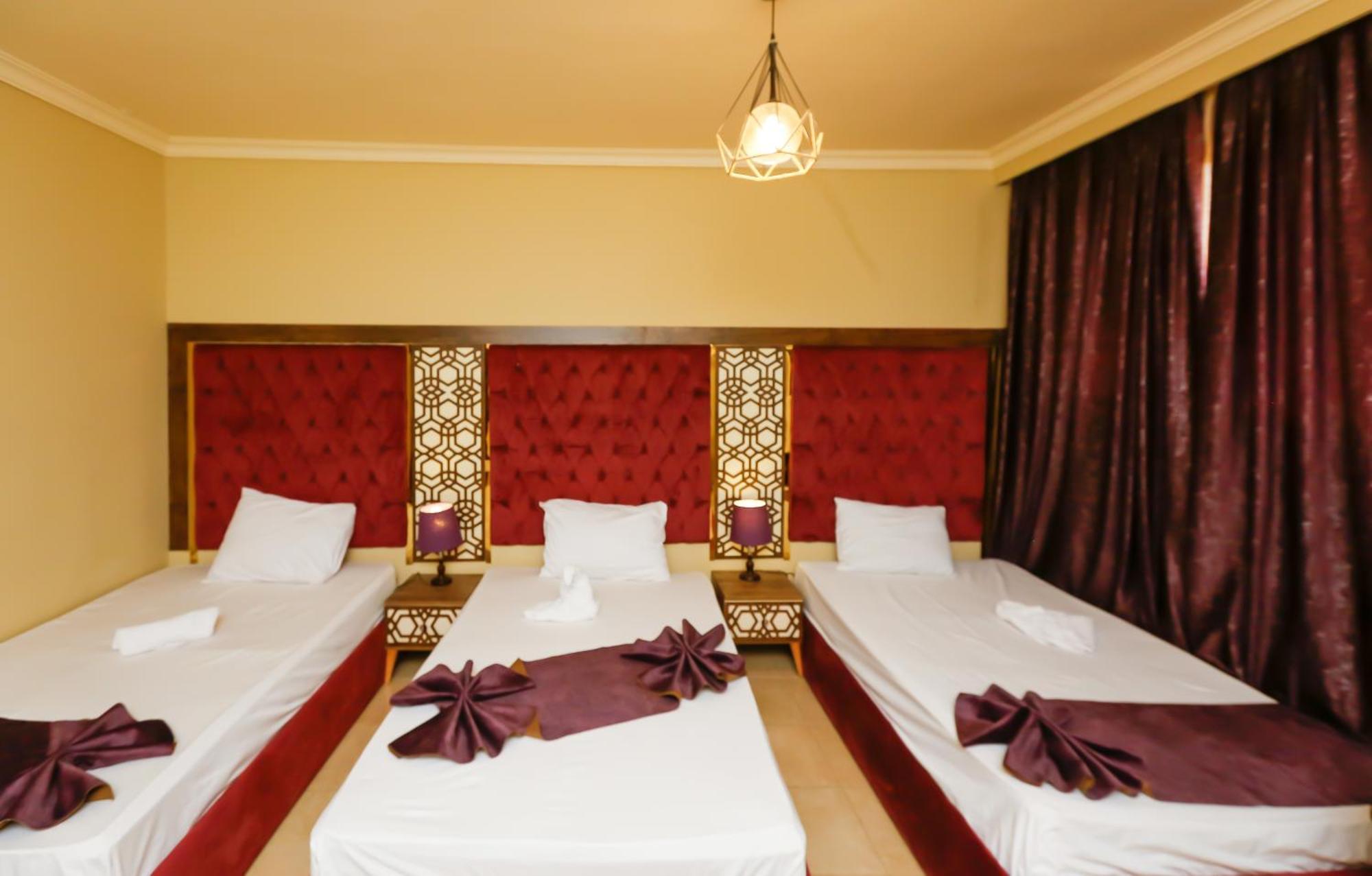 Master Pyramids Hotel Al Kawm al Akhdar エクステリア 写真