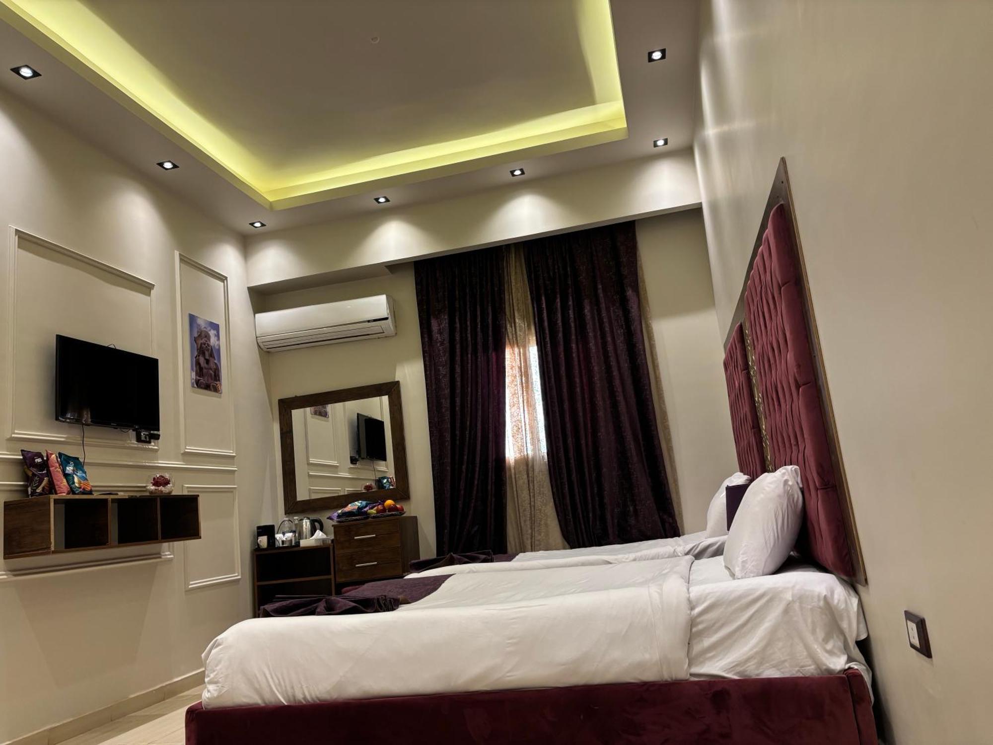 Master Pyramids Hotel Al Kawm al Akhdar エクステリア 写真