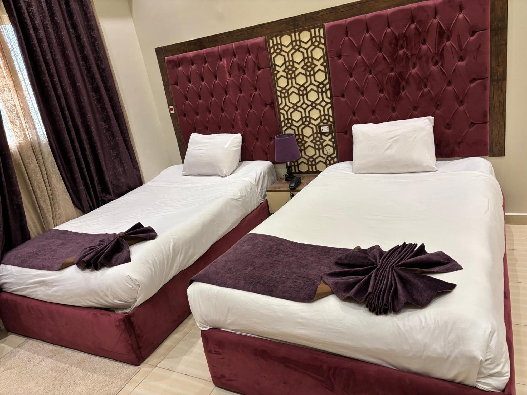 Master Pyramids Hotel Al Kawm al Akhdar エクステリア 写真